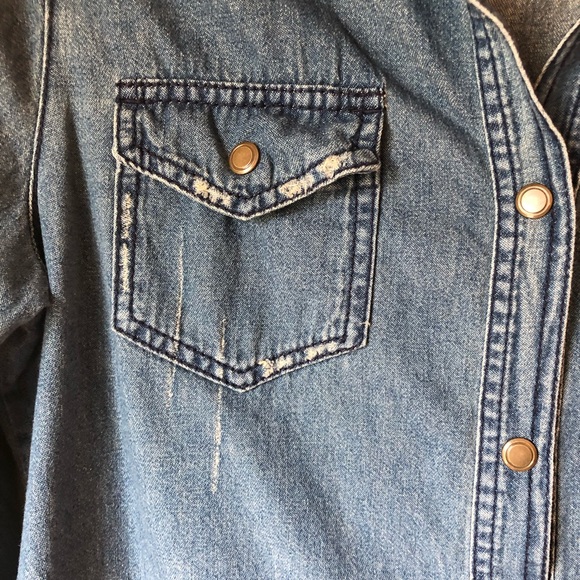 Miley Cyrus & Max Aria Denim Jacket - Picture 3 of 6